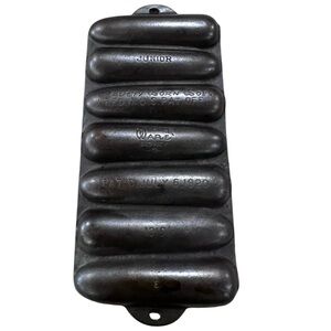 Vintage Cast Iron Cornbread Pan